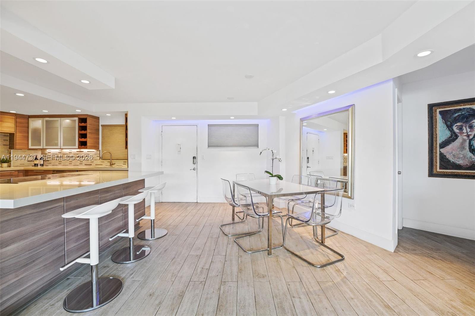 1881 Washington Avenue 5H — photo 5