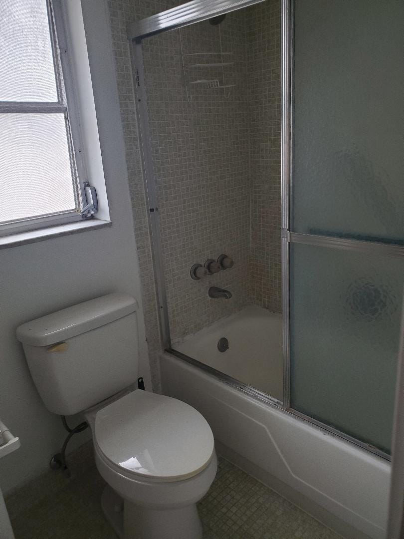 110 Stratford H, West Palm Beach, FL 33417 photo 9