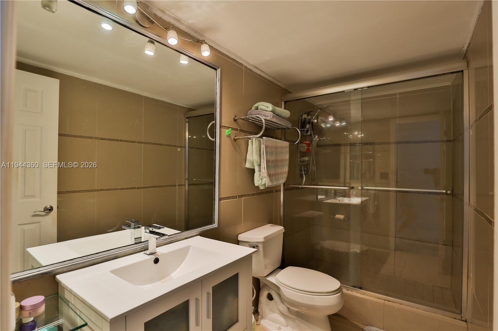 19380 Collins Avenue 726, Sunny Isles Beach, FL 33160 photo 11