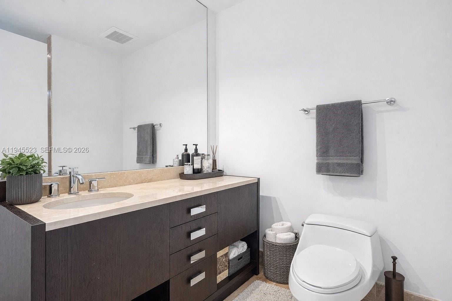 18201 Collins Avenue 4404, Sunny Isles Beach, FL 33160 photo 13