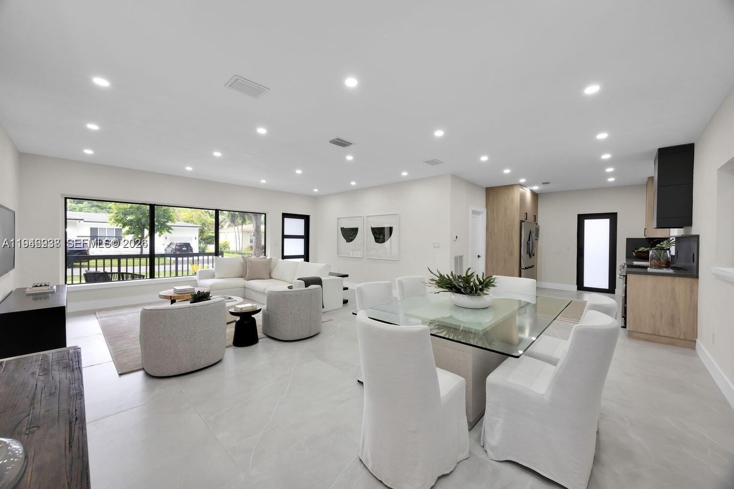305 Fluvia Avenue, Coral Gables, FL 33134 photo 7