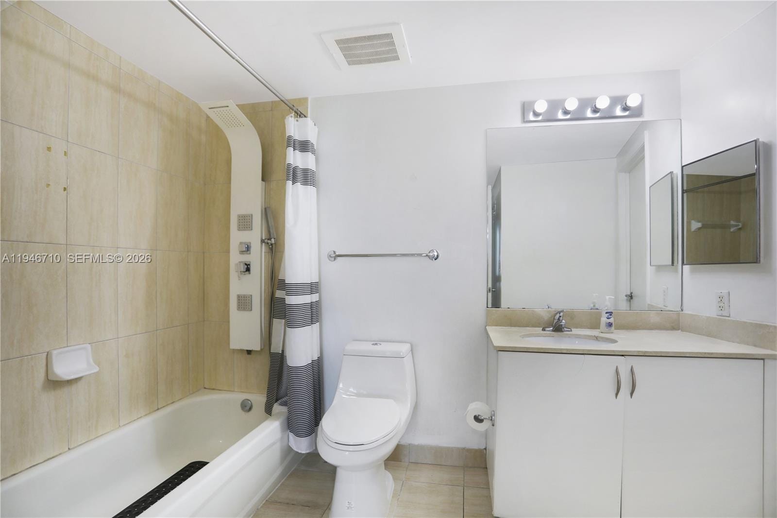 1750 N Bayshore Drive 3210, Miami, FL 33132 photo 23