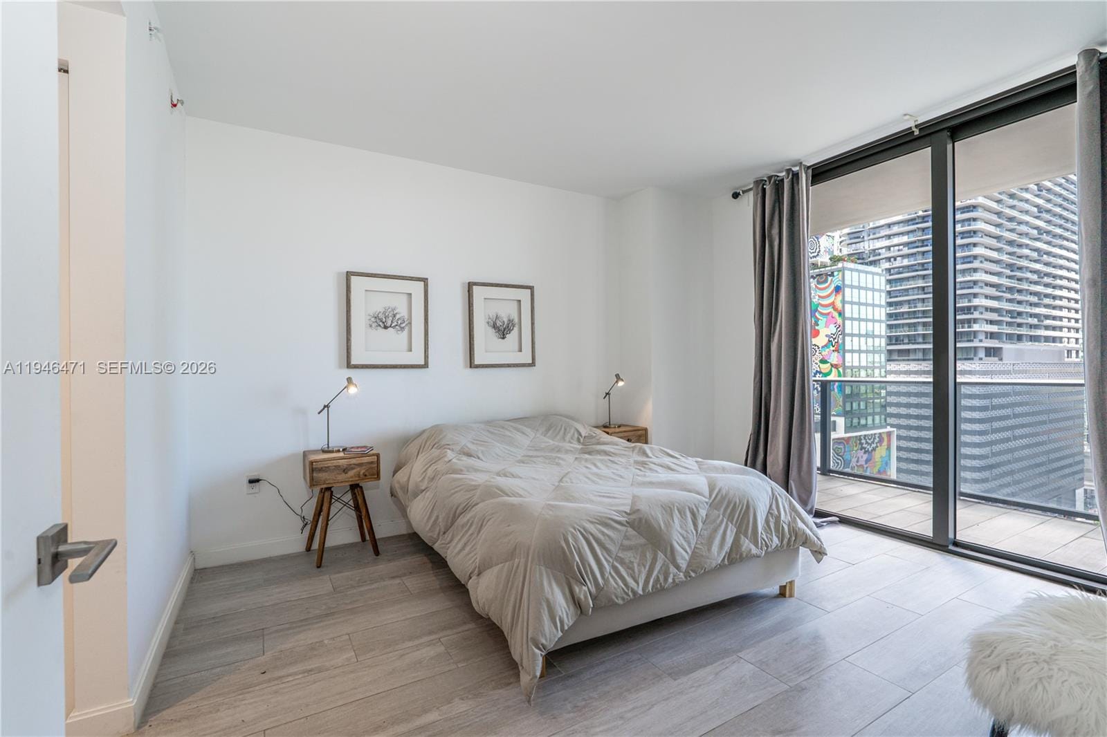 45 SW 9th Street 1205, Miami, FL 33130 photo 14