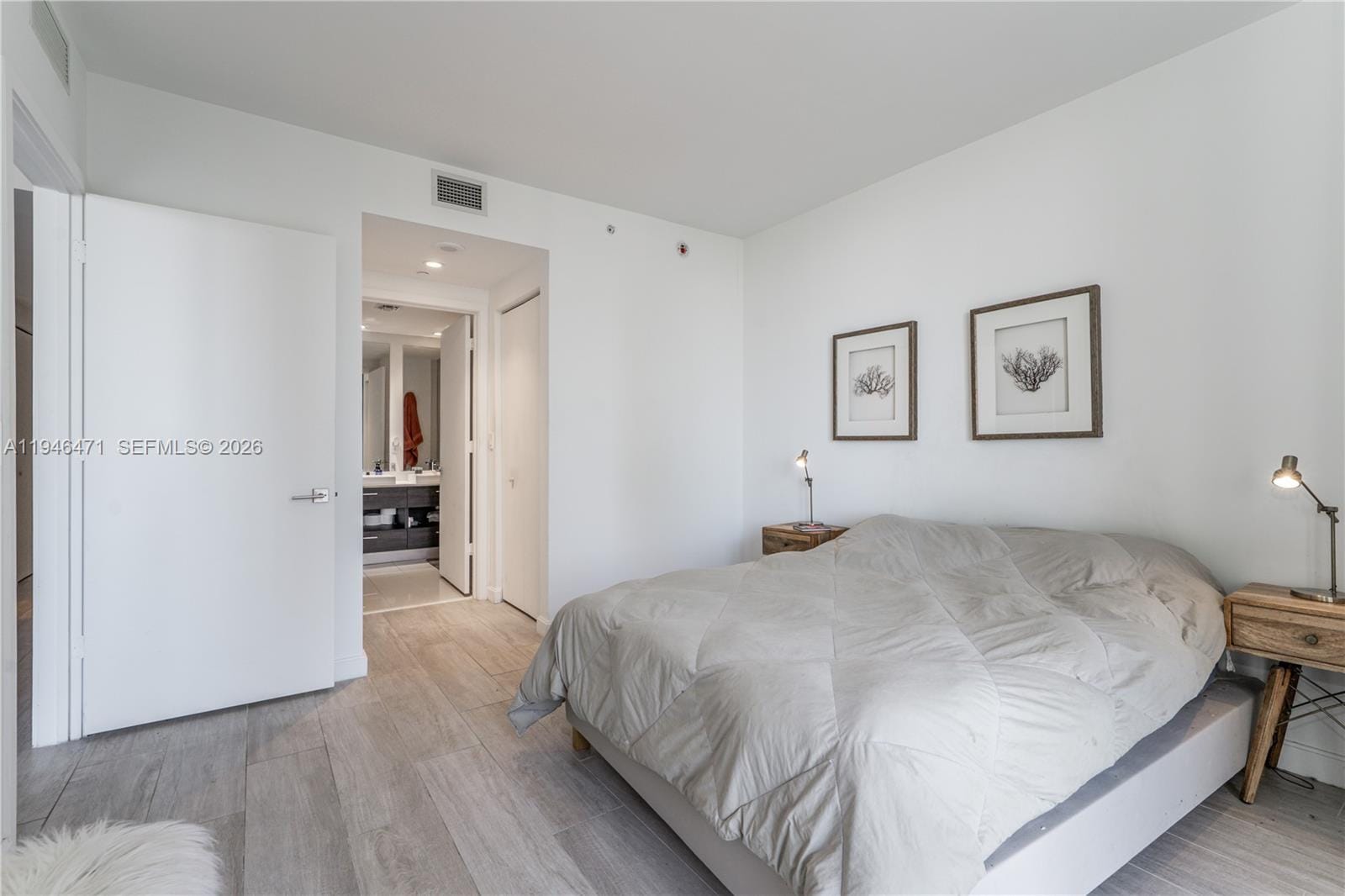 45 SW 9th Street 1205, Miami, FL 33130 photo 15