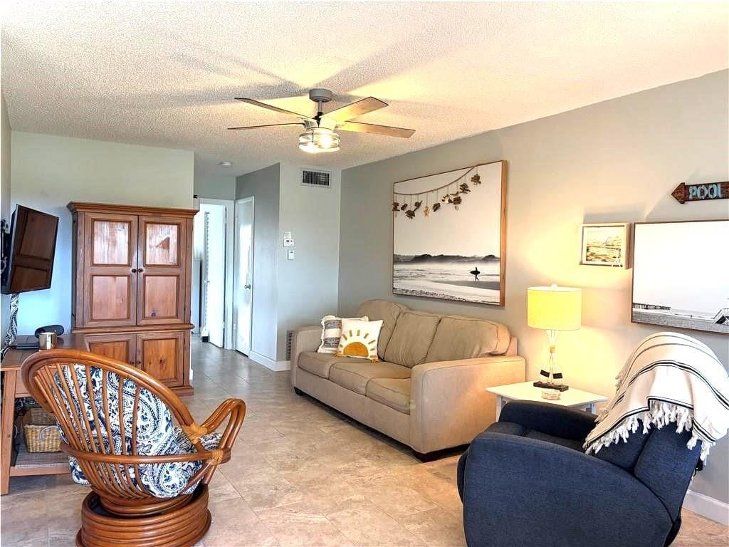 34 Pine Arbor Lane 203, Vero Beach, FL 32962 photo 3