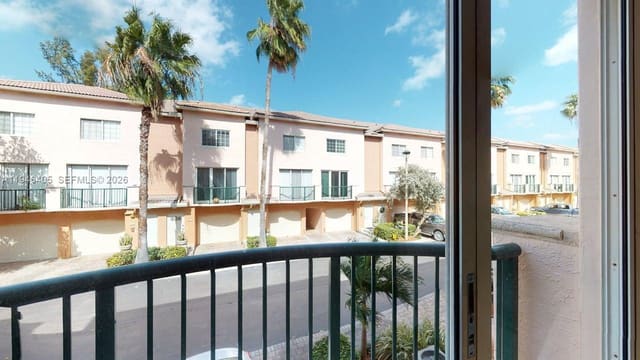 2107 SE 10th Avenue 831, sold in Village East, Fort Lauderdale, FL