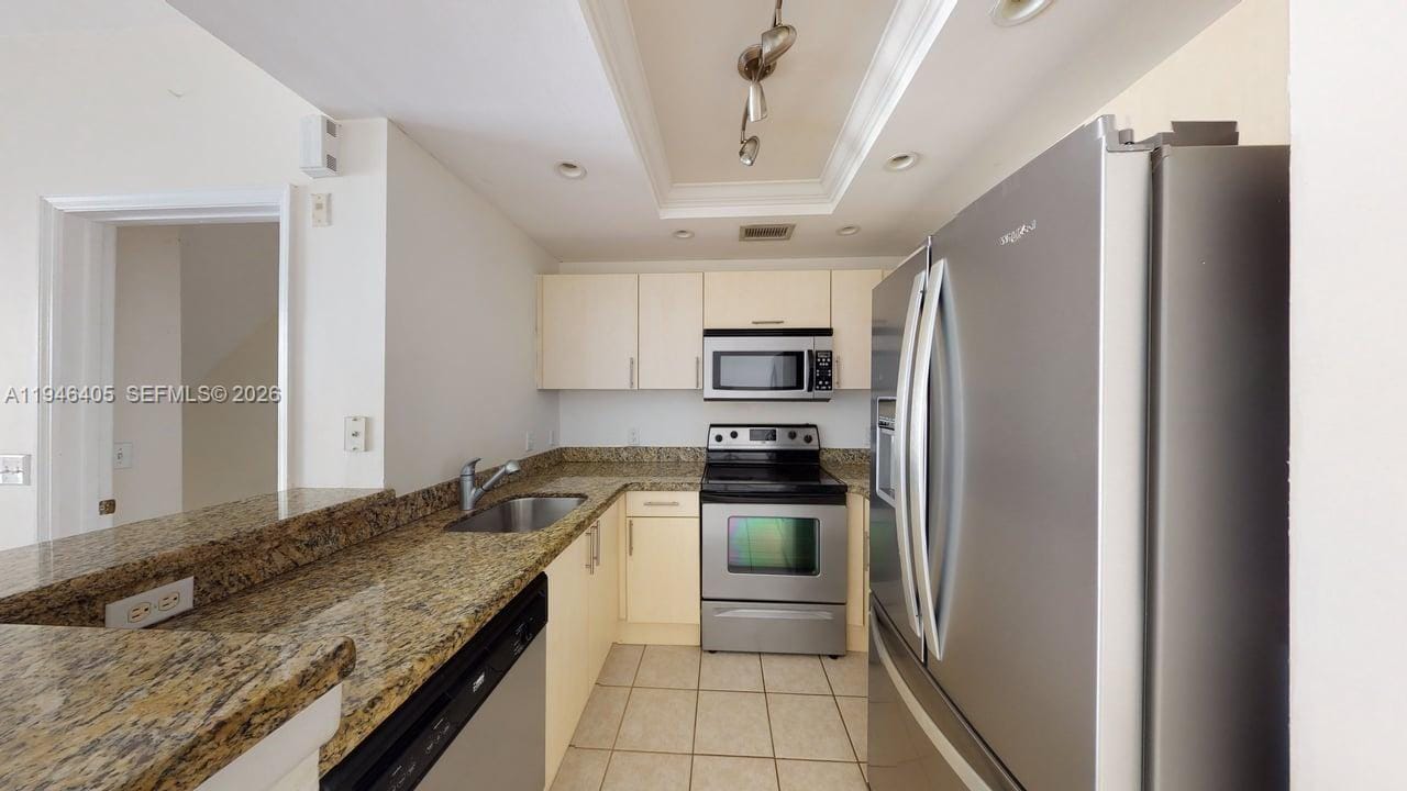 2107 SE 10th Avenue 831, Fort Lauderdale, FL 33316 photo 2