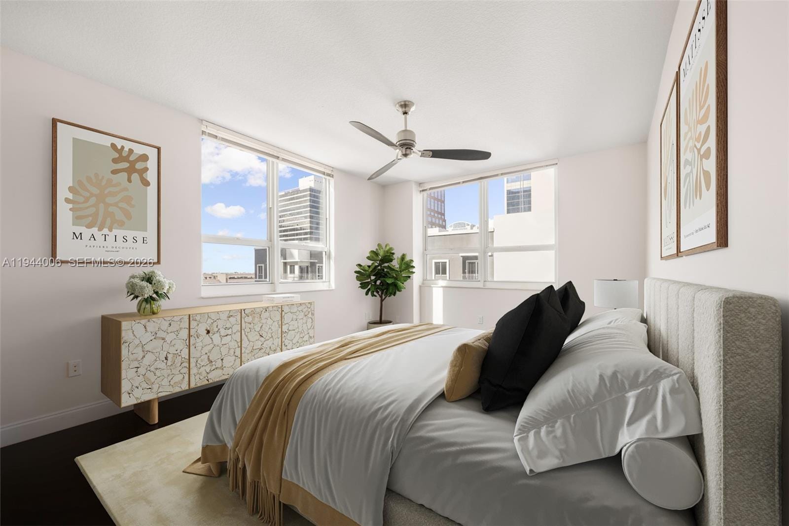 350 SE 2nd Street 870 — photo 9