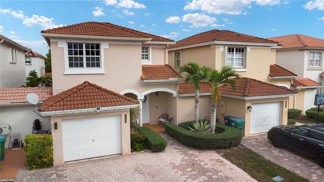 2429 SW 153rd Pass, sold in A B At Tamiami Trail Phas, Miami, FL
