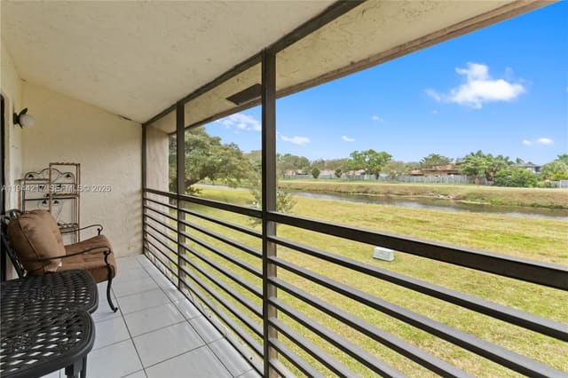 145 S Laurel Drive 606, Margate, FL 33063