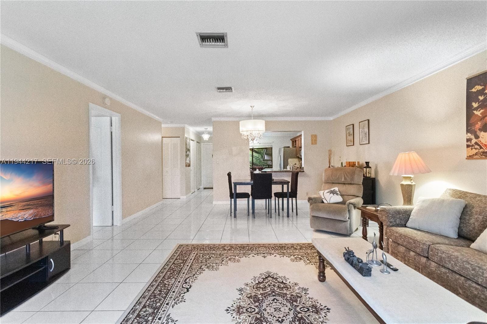 145 S Laurel Drive 606 — photo 3