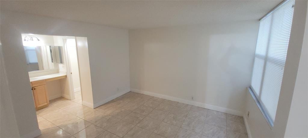 9421 SW Evergreen Place 102, Davie, FL 33324 photo 17