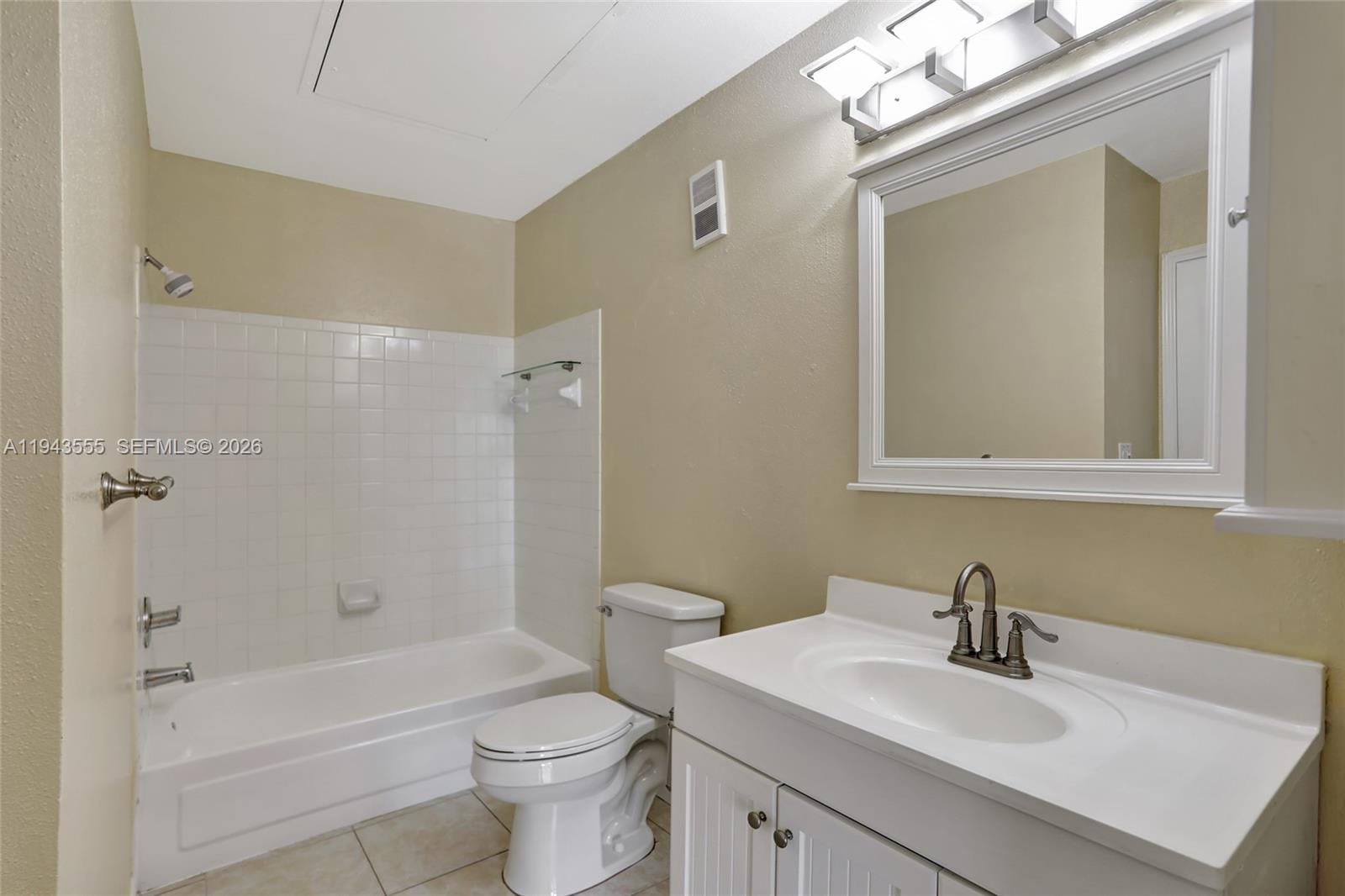 2485 NW 33rd Street 1612, Oakland Park, FL 33309 photo 10