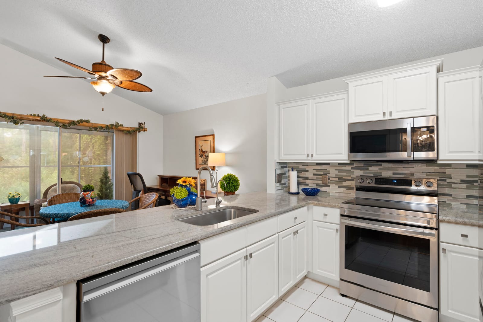 599 NW San Remo Circle — photo 12