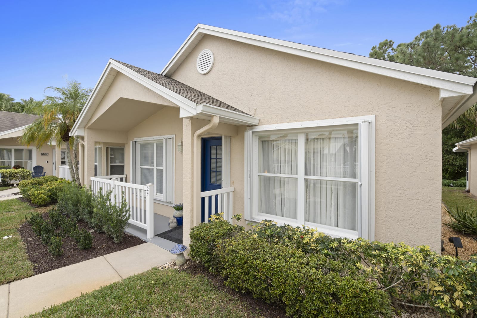 599 NW San Remo Circle — photo 3