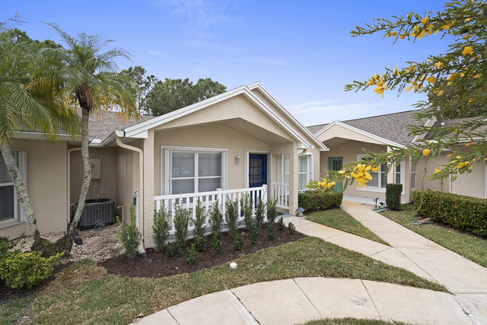 599 NW San Remo Circle — photo 4