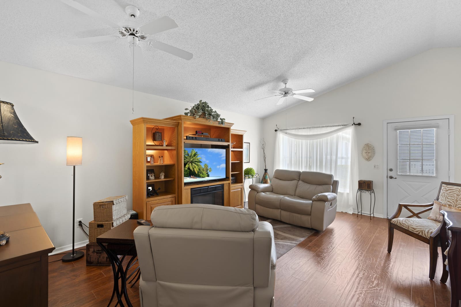 599 NW San Remo Circle — photo 6