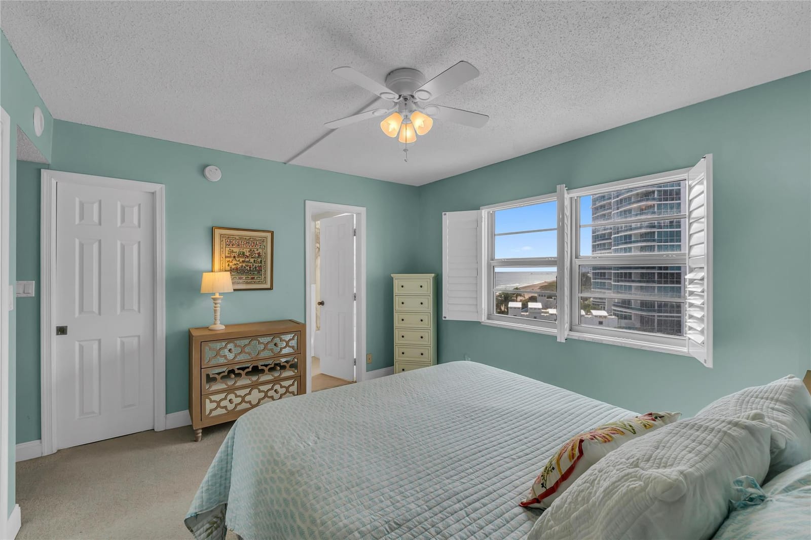 1500 S Ocean Boulevard 705, Lauderdale-By-The-Sea, FL 33062 photo 4