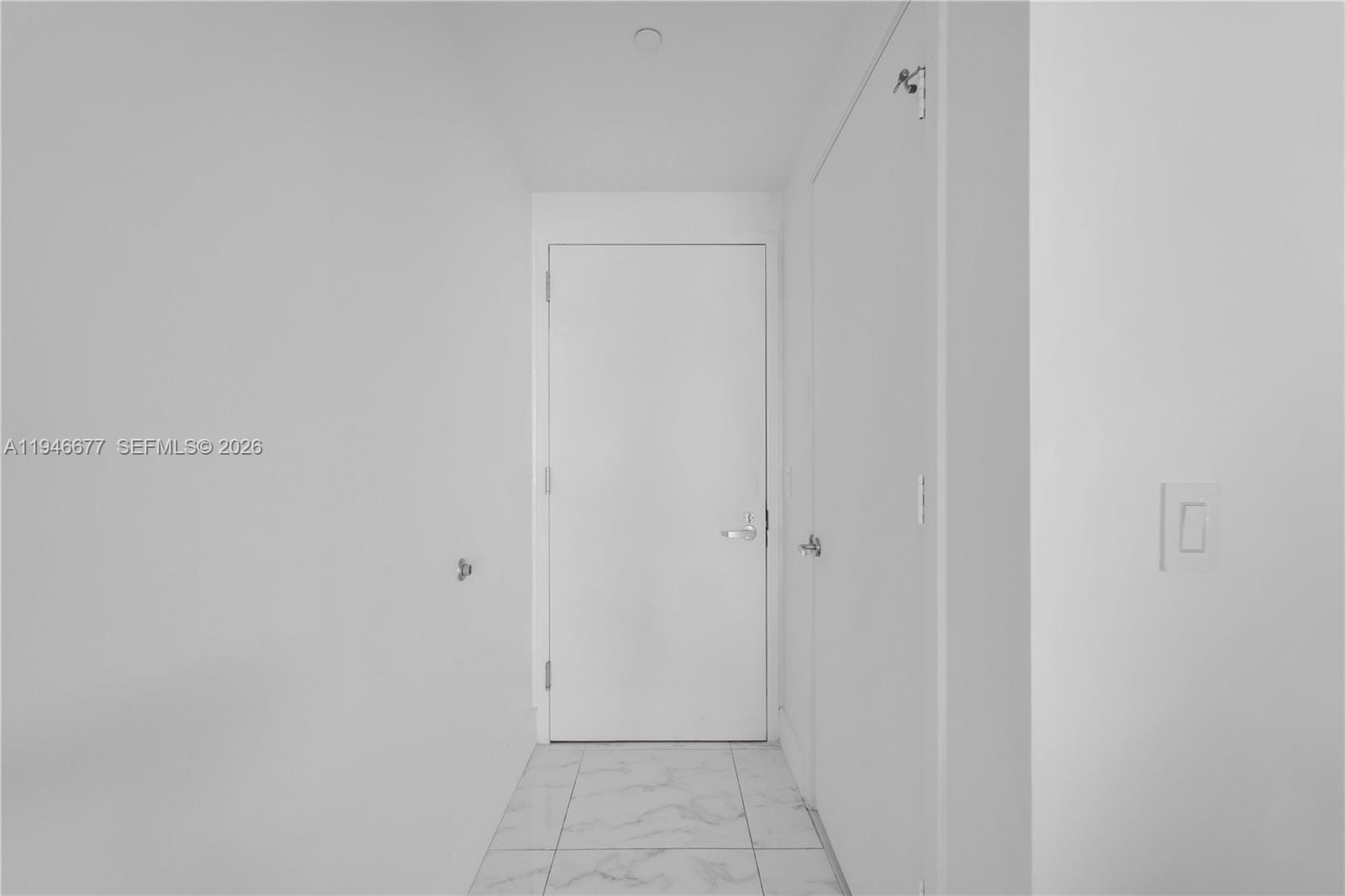 460 NE 28th Street 3002 — photo 5