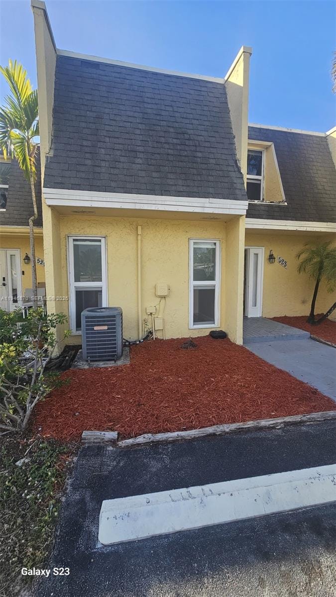 523 SW 1st Court — photo 2