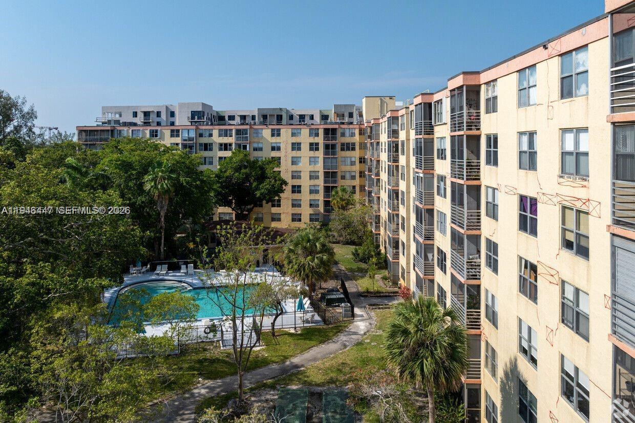 17890 W Dixie 302 302, Miami, FL 33160, Miami