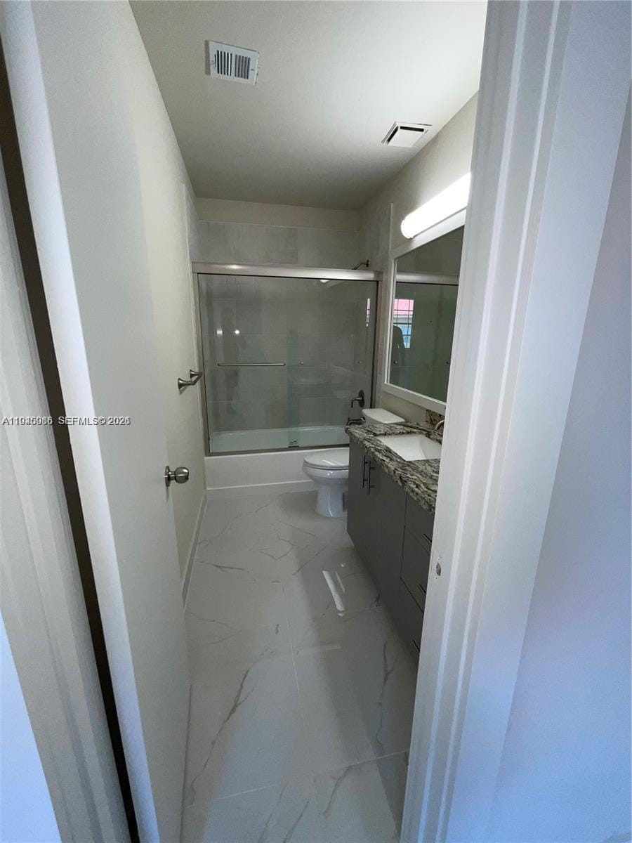 18320 NW 68th Avenue G, Hialeah, FL 33015 photo 11