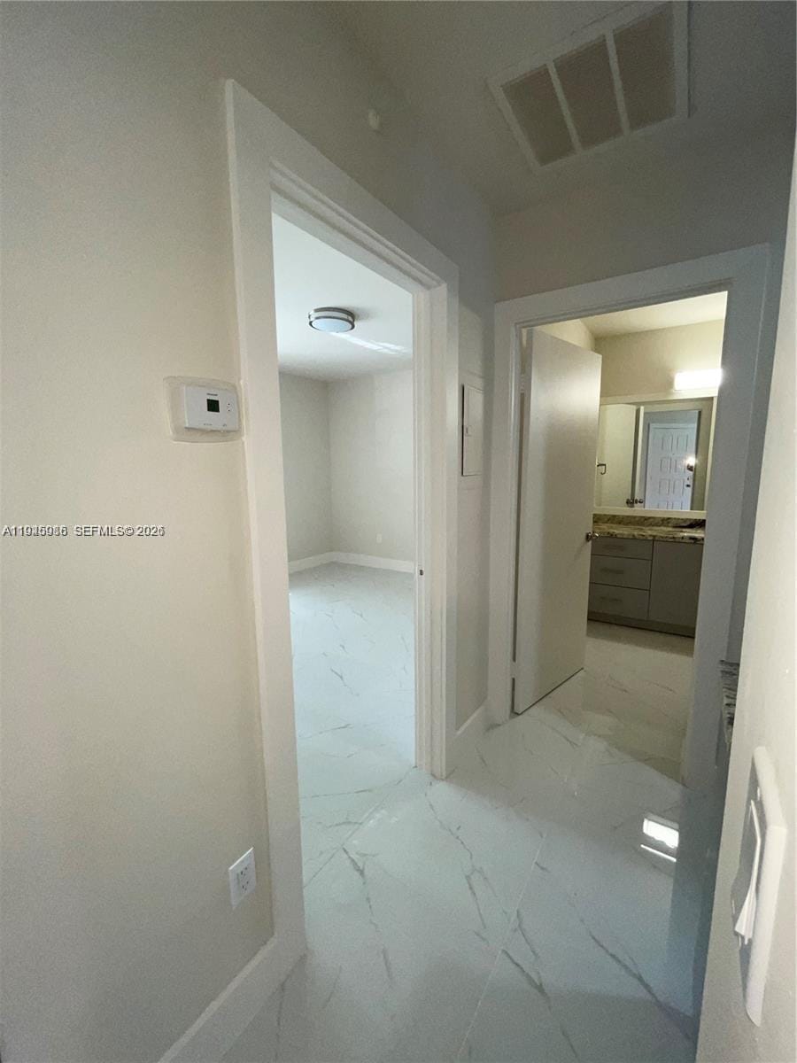 18320 NW 68th Avenue G, Hialeah, FL 33015 photo 17