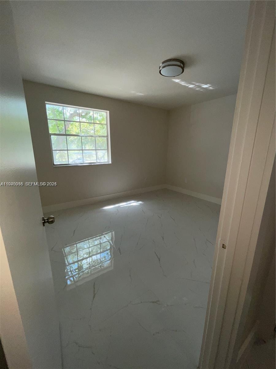 18320 NW 68th Avenue G, Hialeah, FL 33015 photo 18