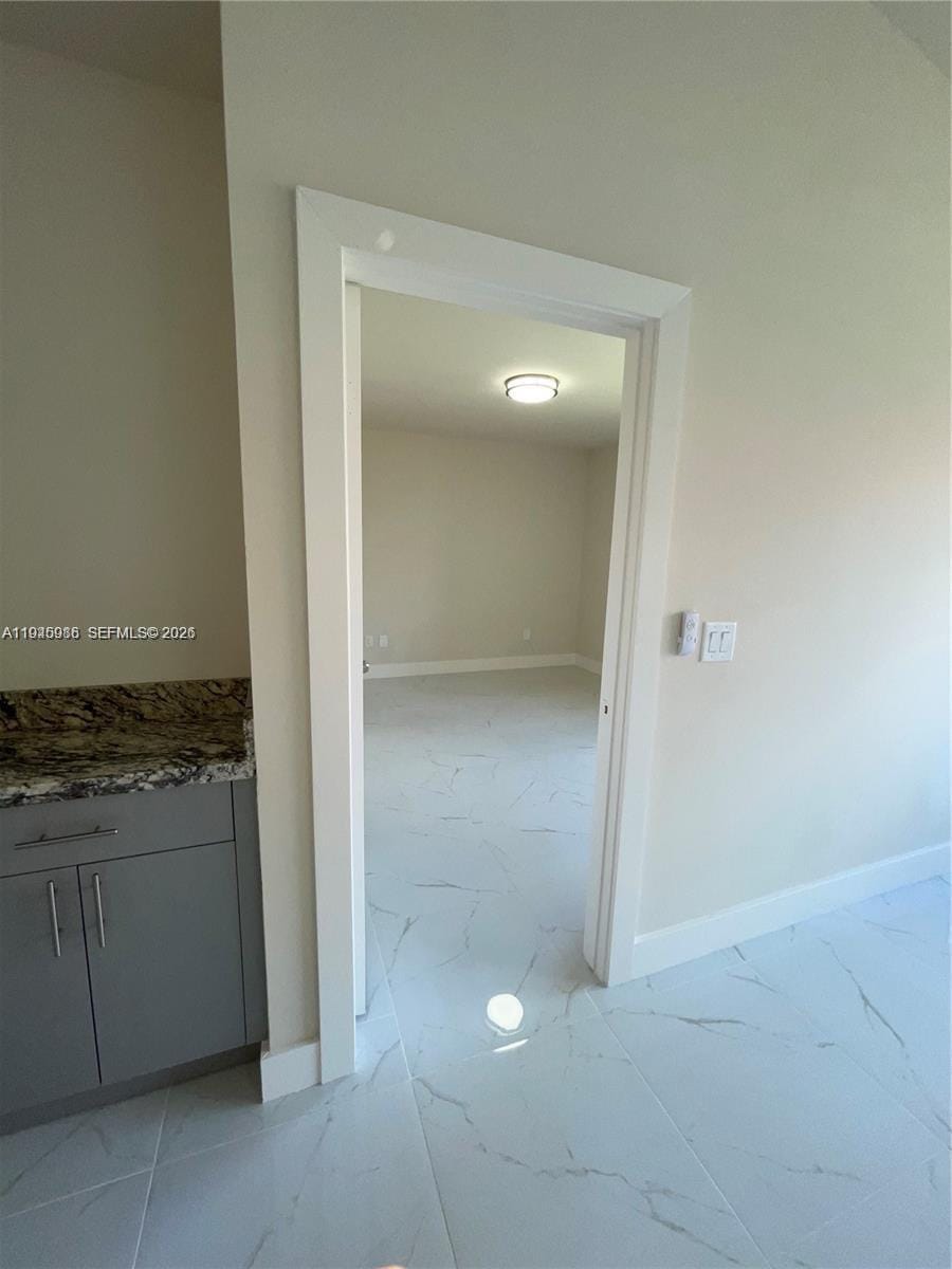 18320 NW 68th Avenue G, Hialeah, FL 33015 photo 8