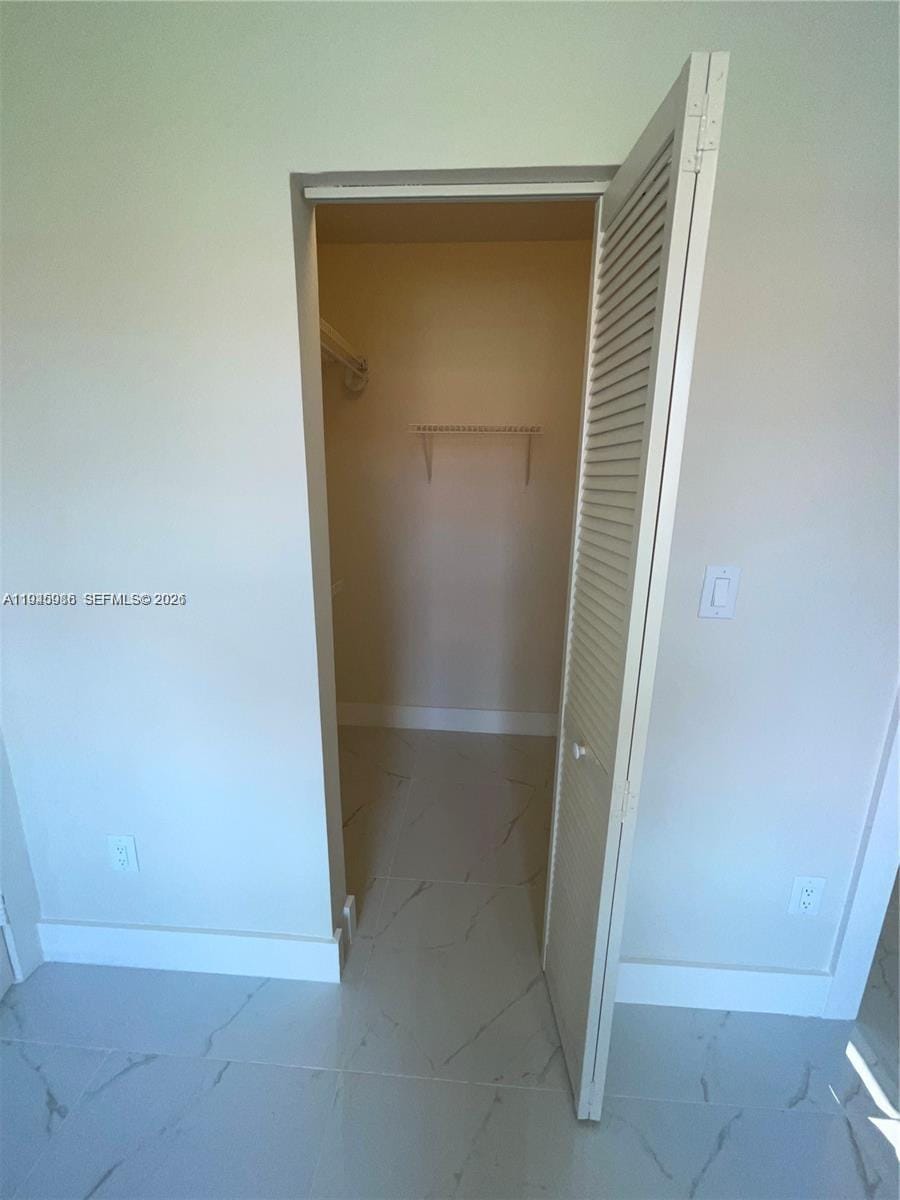 18320 NW 68th Avenue G, Hialeah, FL 33015 photo 9