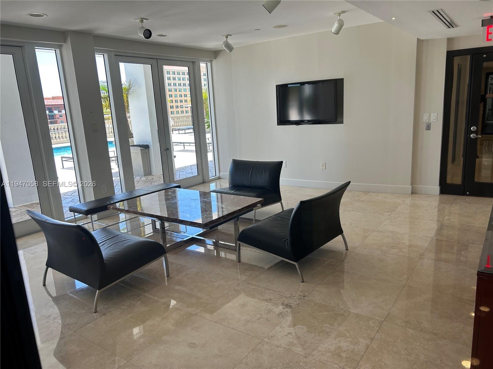 10 Aragon Avenue 814, Coral Gables, FL 33134 photo 23