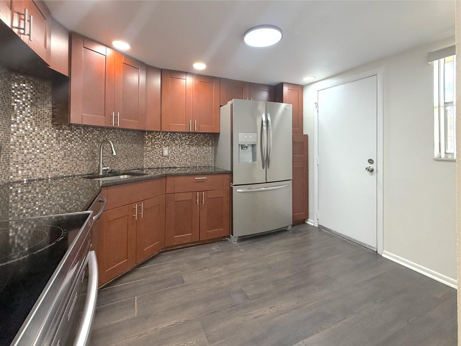 6301 N Falls Cir Drive 303 — photo 4