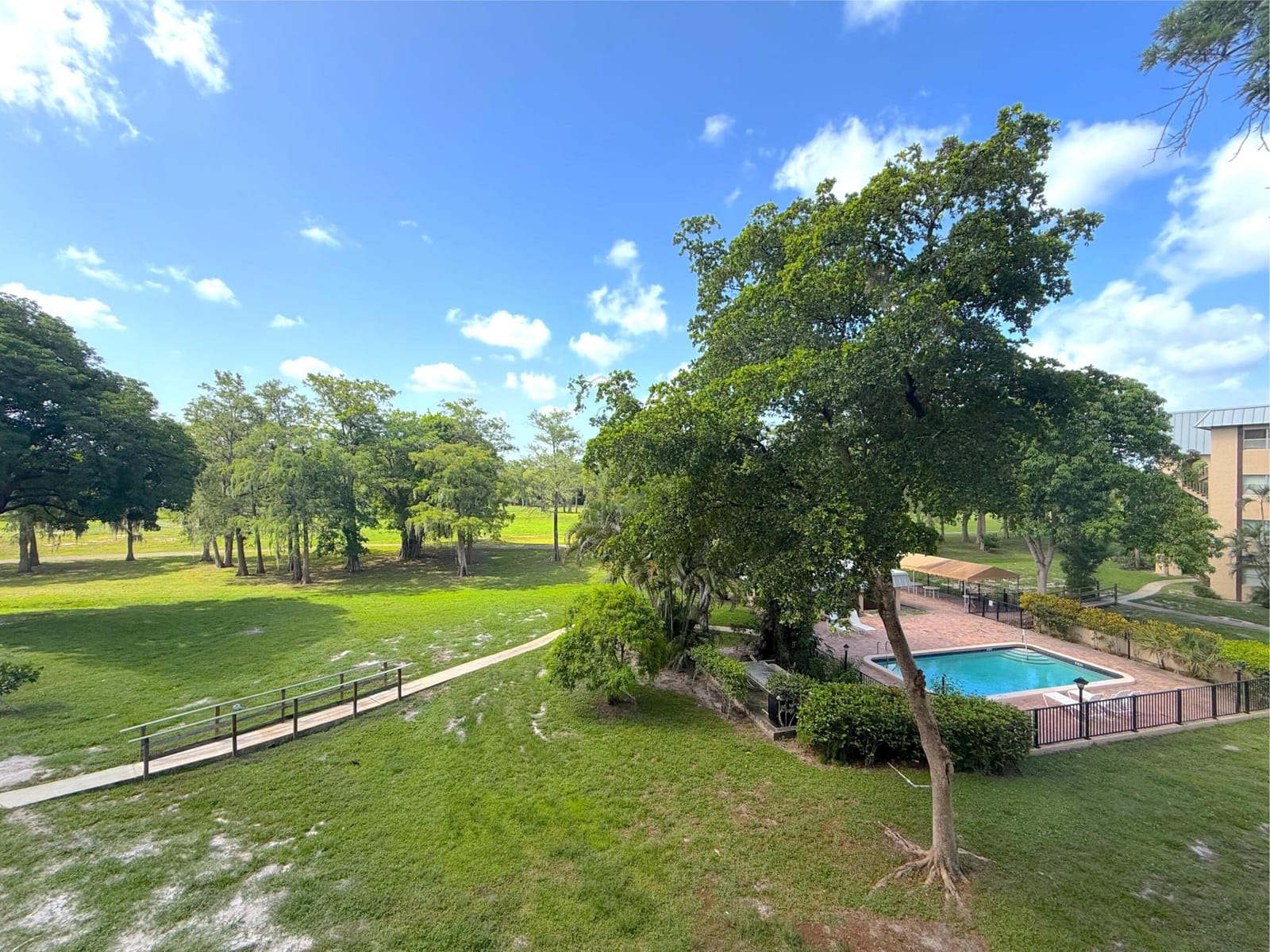 6301 N Falls Cir Drive 303 — photo 8