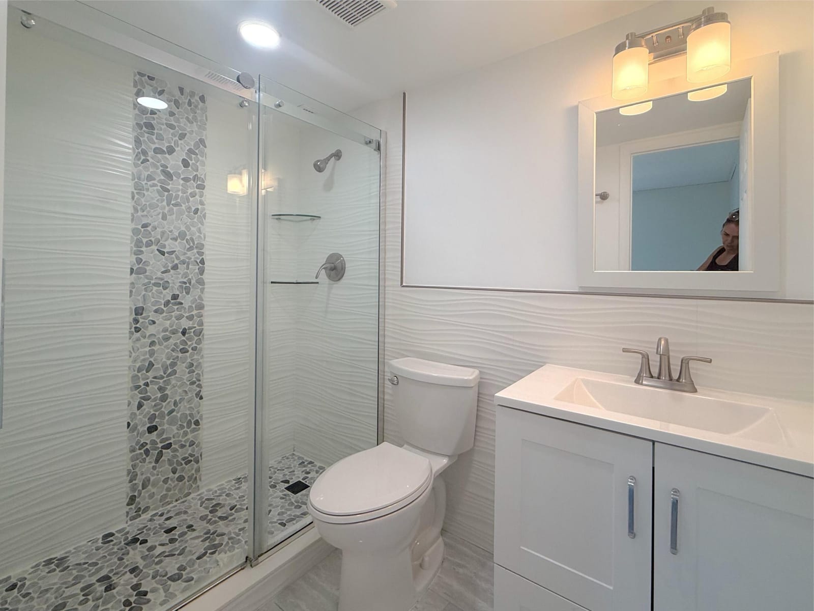 6301 N Falls Cir Drive 303 — photo 9