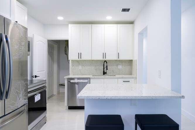 1314 S B Street — photo 6
