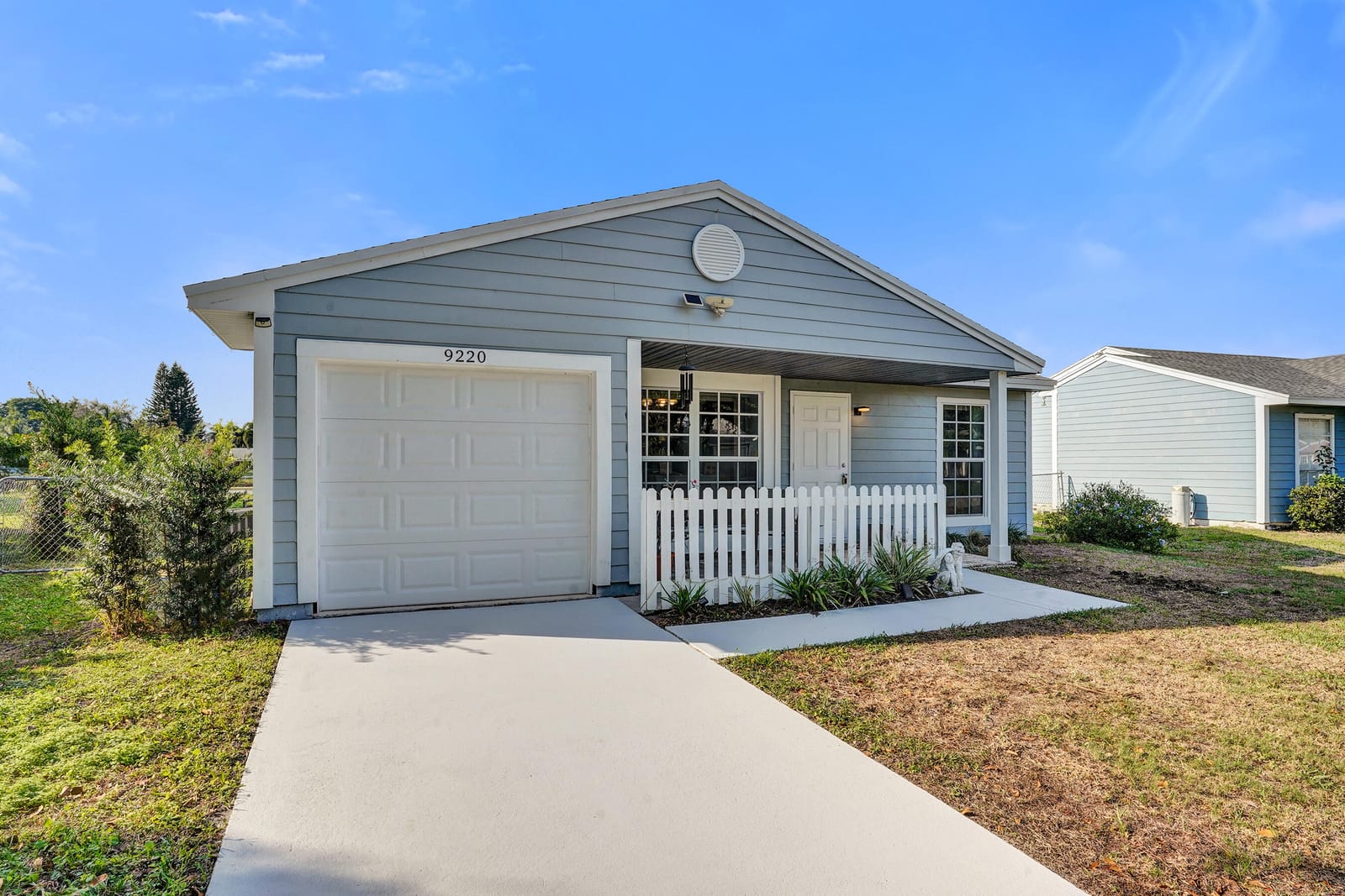 9220 Carma Drive — photo 2