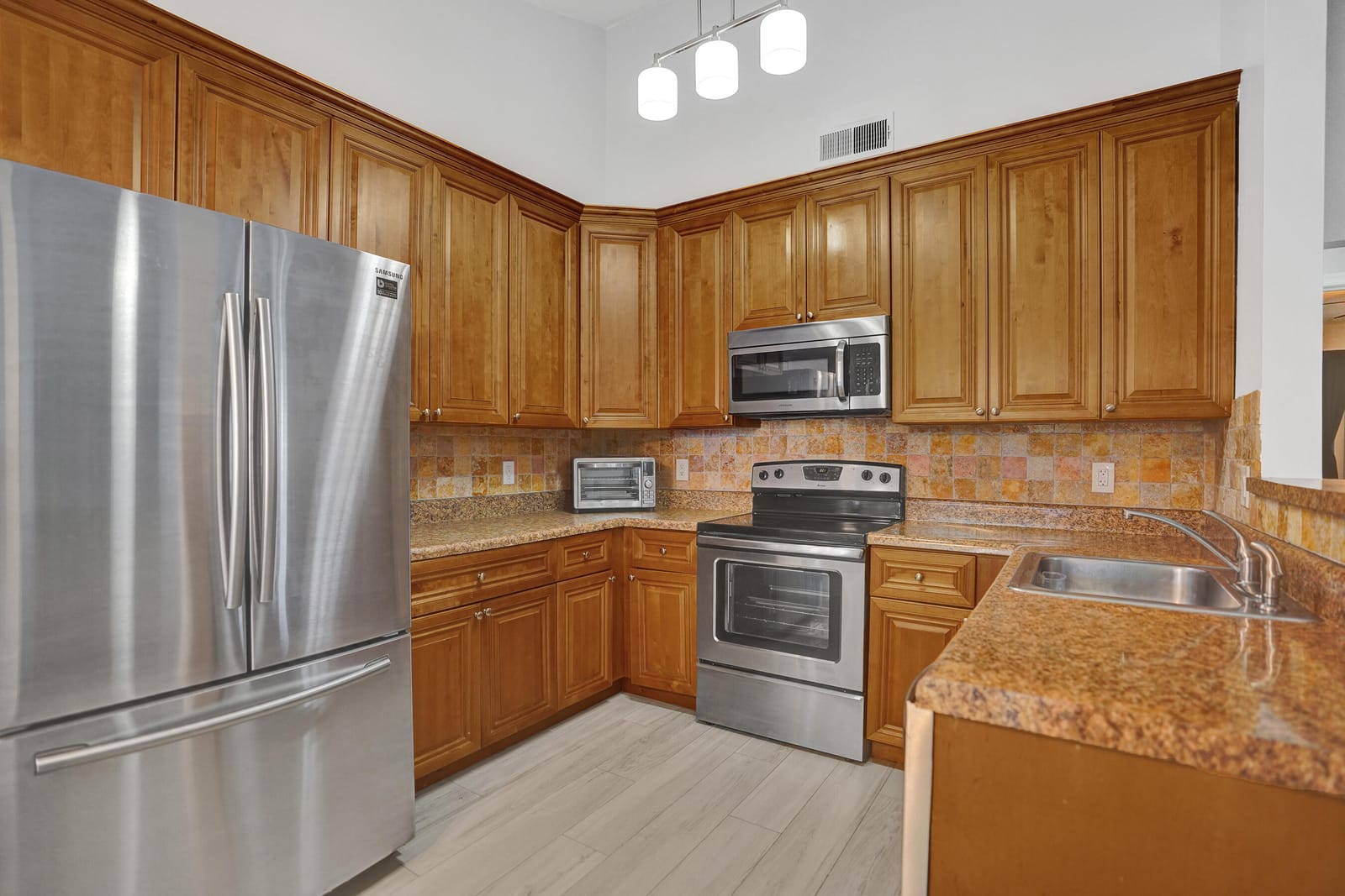 9220 Carma Drive — photo 11