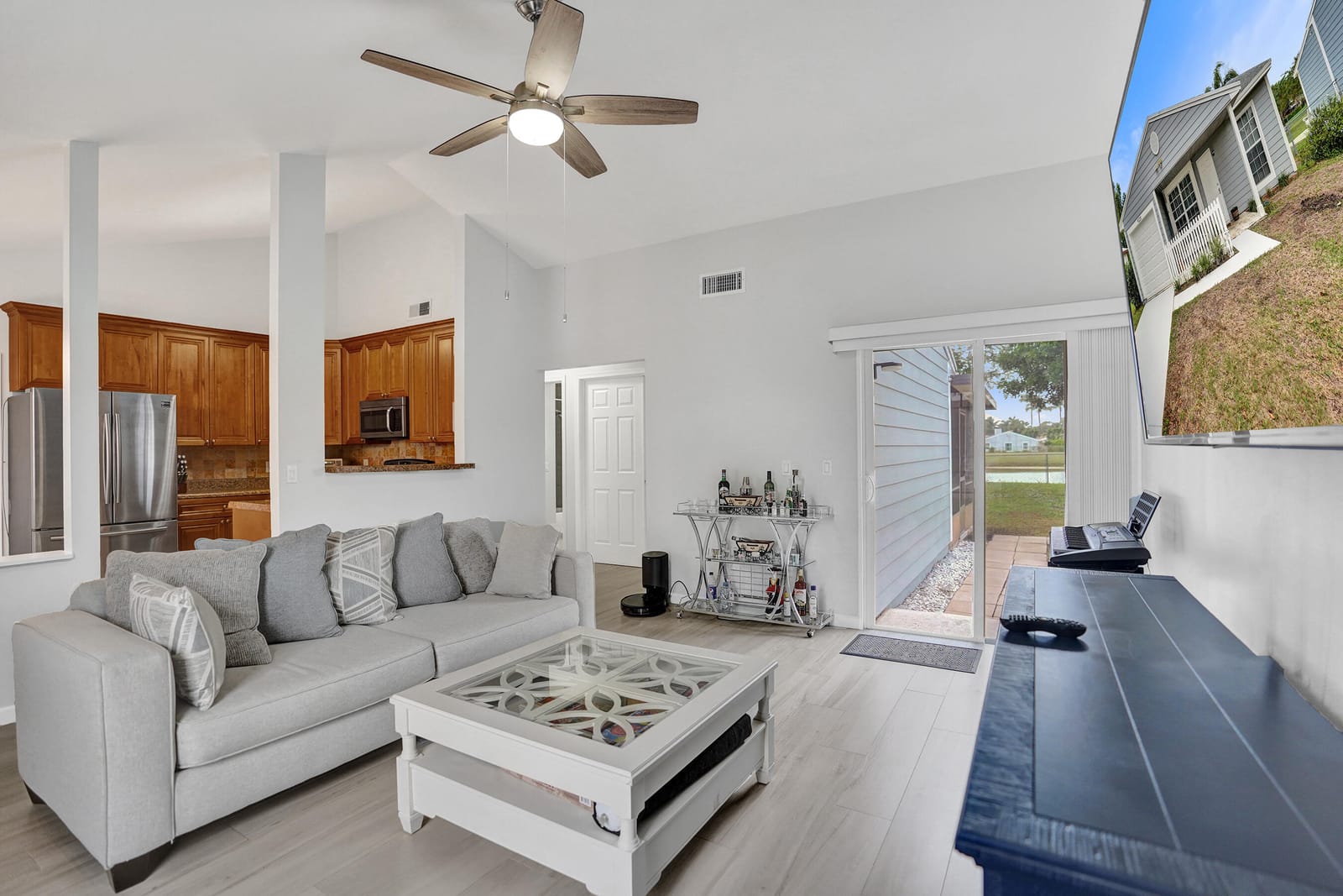 9220 Carma Drive — photo 8