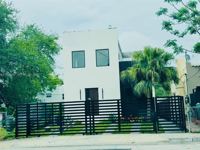 905 SW 13th Court, 1st Westmoreland, Miami, FL