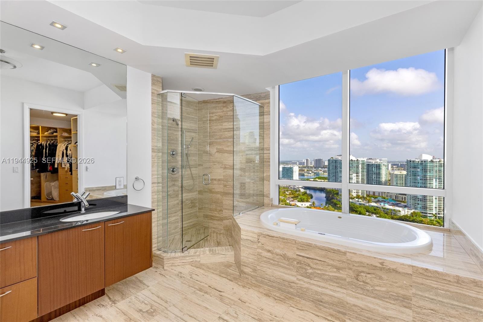 16001 Collins Avenue 2704, Sunny Isles Beach, FL 33160 photo 21