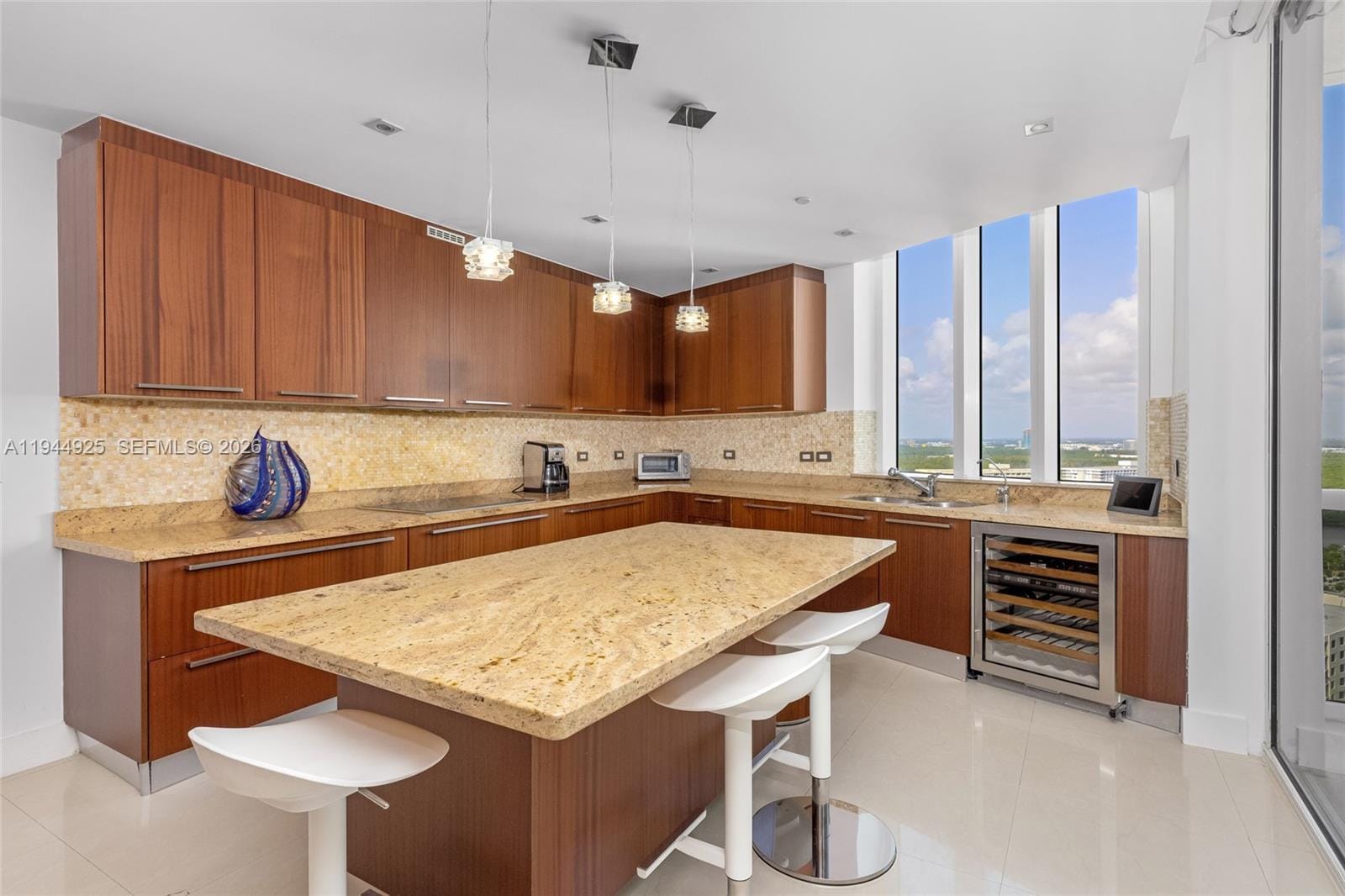 16001 Collins Avenue 2704, Sunny Isles Beach, FL 33160 photo 9