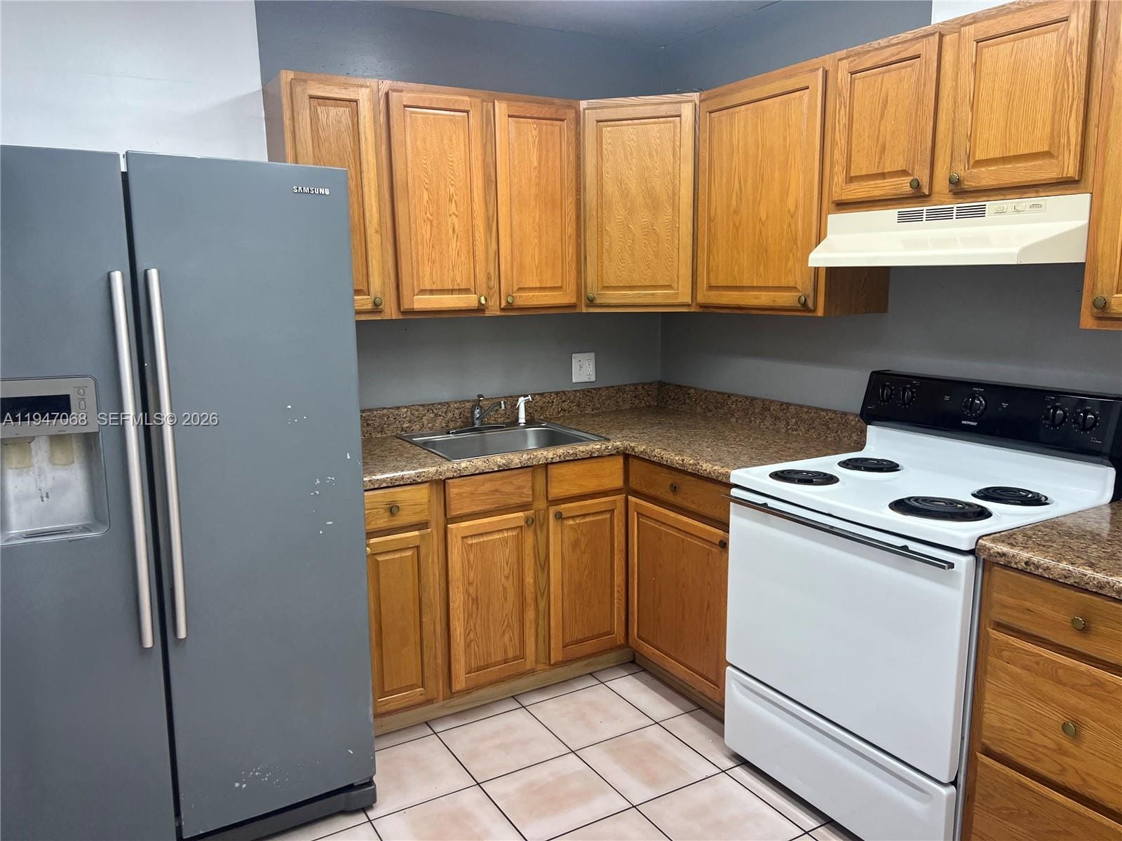 9203 NW 38th Drive 12 — photo 3
