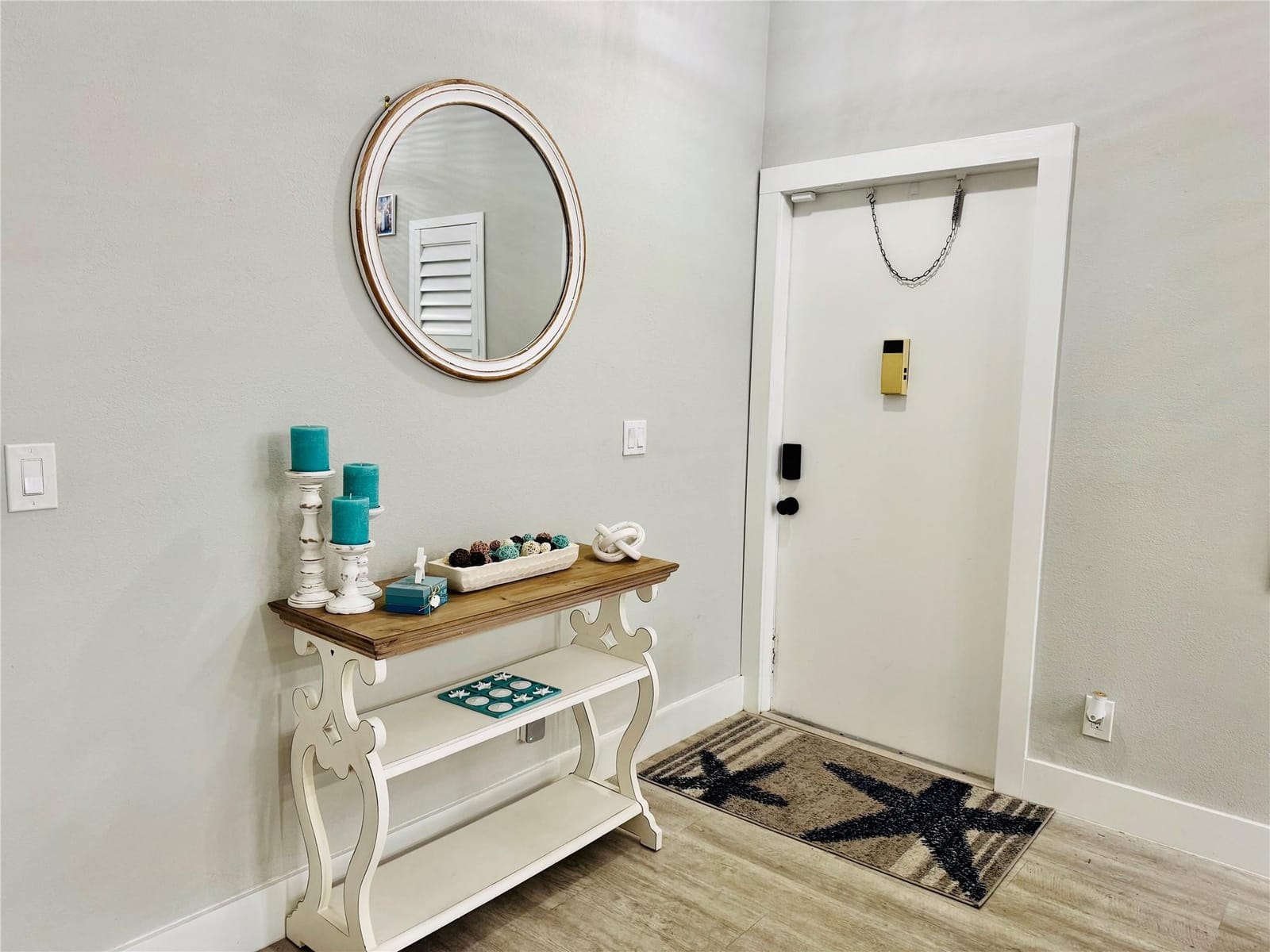3216 S Lakeview Circle 5202 — photo 4