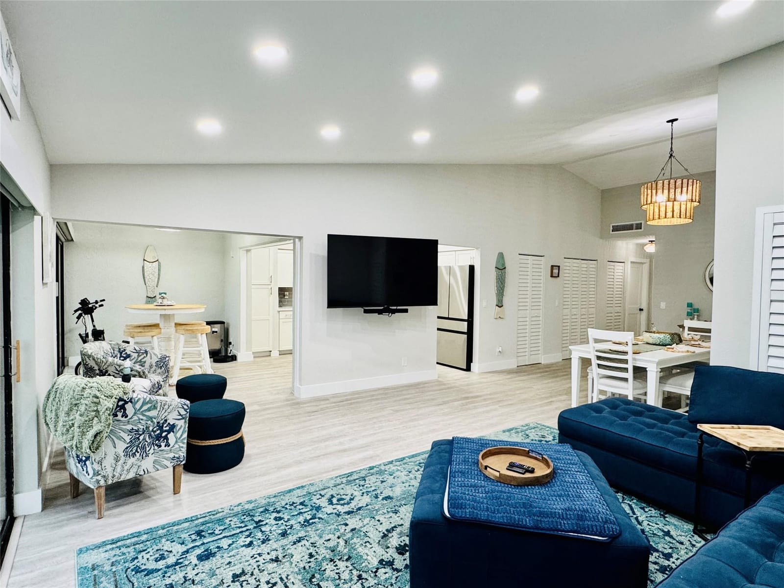 3216 S Lakeview Circle 5202 — photo 10
