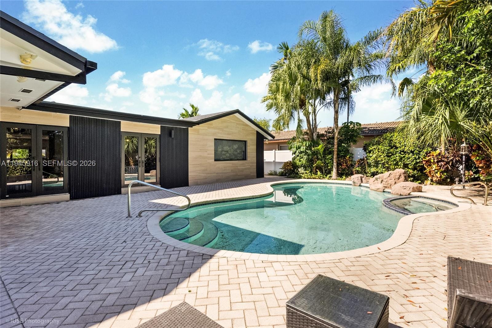 1925 NE 208th Terrace, Miami, FL 33179 photo 24