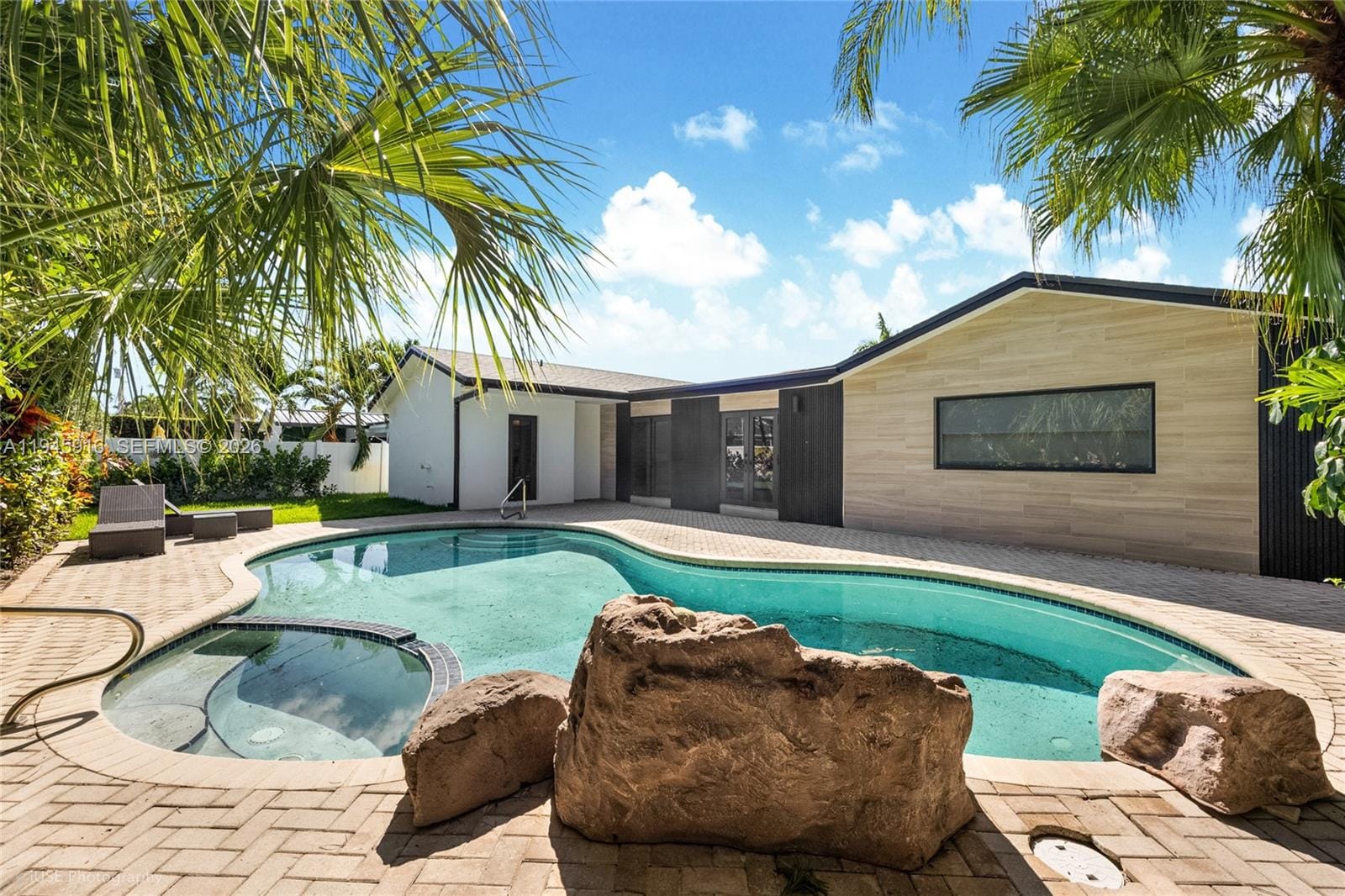 1925 NE 208th Terrace, Miami, FL 33179 photo 25