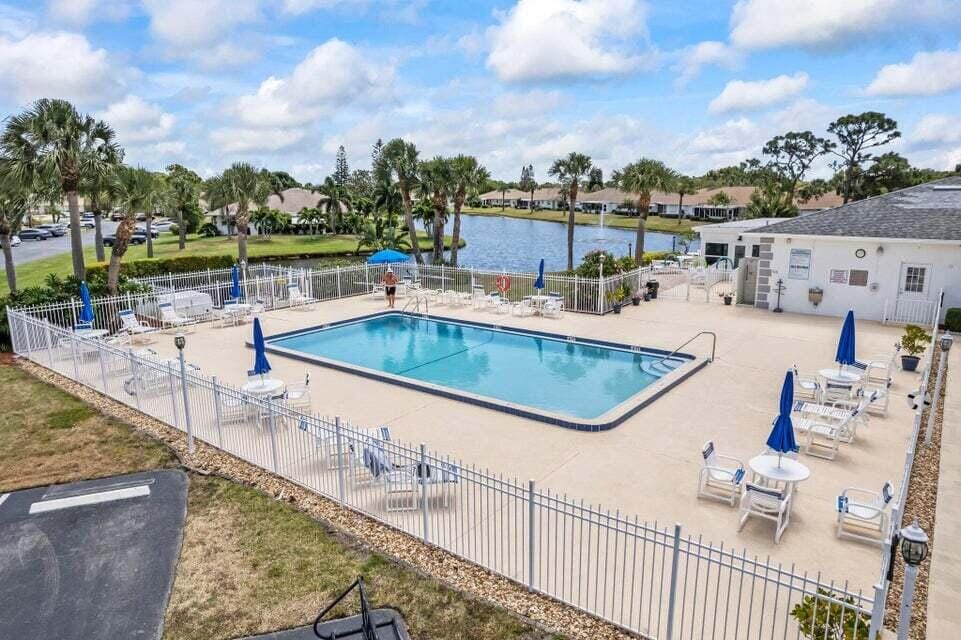 1238 S Lakes End Drive B, Fort Pierce, FL 34982 photo 16