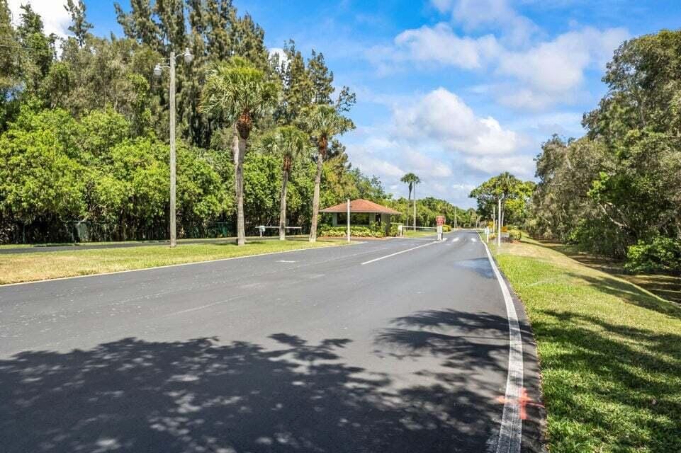 1238 S Lakes End Drive B, Fort Pierce, FL 34982 photo 21