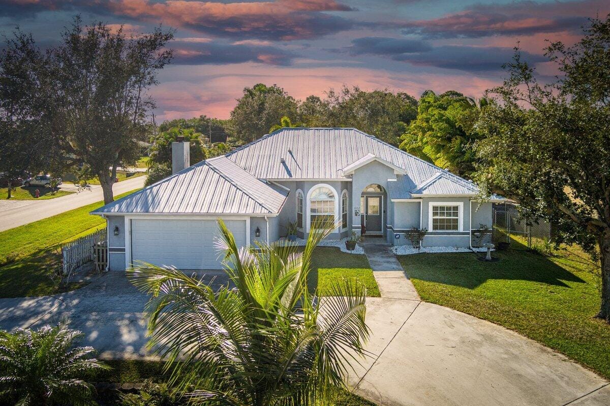 1002 SW Hamrock Avenue, Port St. Lucie, FL 34953