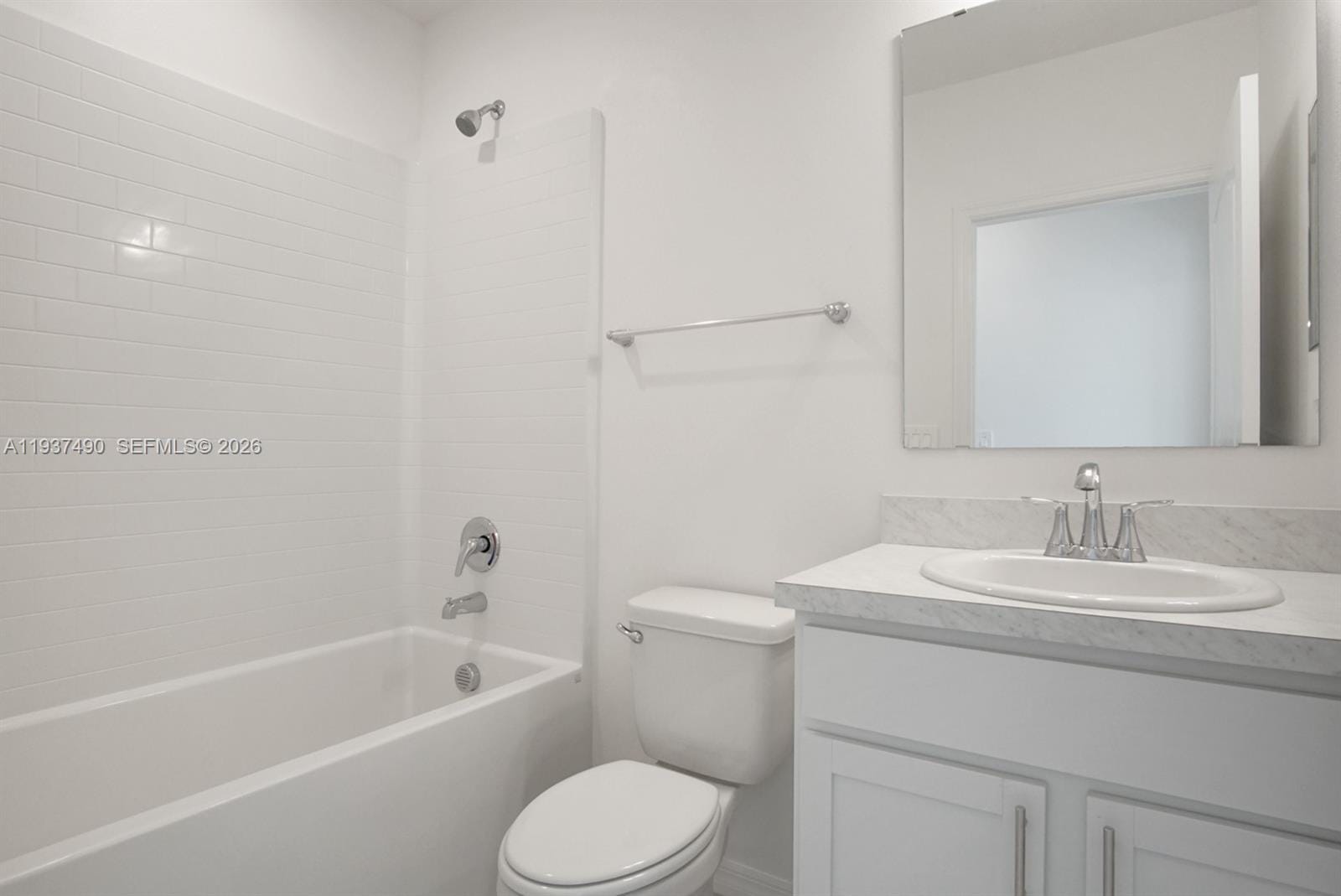811 SE Seahouse Drive — photo 10